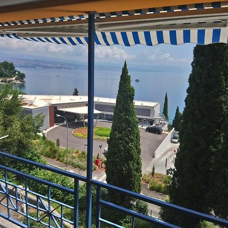Apartments Alyssa Ичичи Экстерьер фото